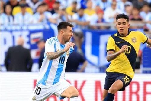 'Thần đồng' Ecuador được dự đoán vượt mặt Messi, Neymar