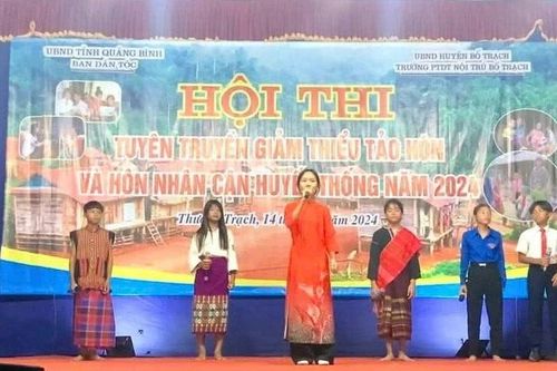 Hành trình để văn hóa Bru - Vân Kiều không mờ nhạt trong trường học