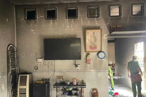 Phóng hỏa nhà 'vợ hờ' sau khi nhậu say