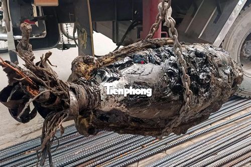 Thực hư thông tin phát hiện vật liệu nghi là bom khi đào móng nhà tại Hà Nội