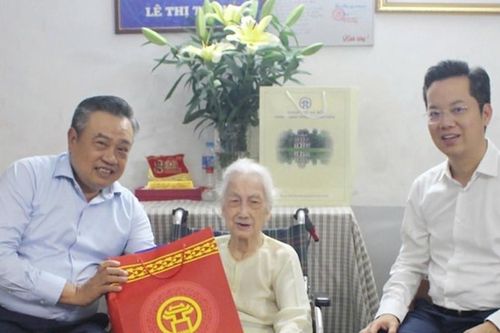 Hà Nội chi hơn 187 tỷ đồng tặng quà người có công dịp Quốc khánh 2/9