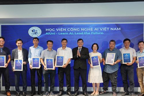 1.000 giảng viên GenAI tham gia 'Bình dân học vụ số quốc gia'