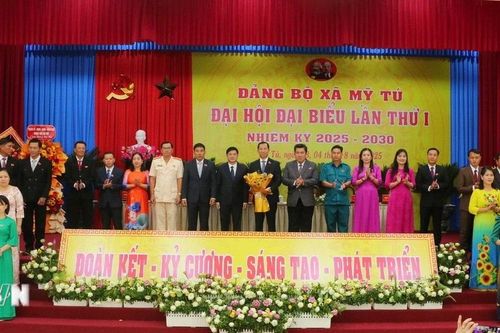 Cần Thơ phát triển thương mại dịch vụ, hạ tầng giao thông vùng dân tộc thiểu số