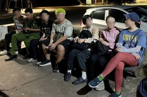 Tìm kiếm thành công 6 du khách bị lạc đường khi tham quan trên núi Minh Đạm