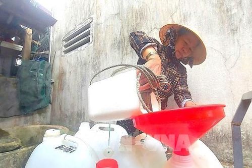 'Khát nước' sạch giữa phố biển