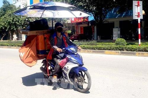 Nắng như đổ lửa, người dân Phú Thọ vật lộn mưu sinh