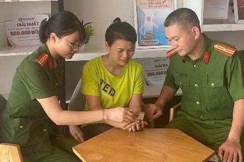 Công an xã Quảng Bị: Xung kích trong chiến dịch 45 ngày đêm chuyển đổi số