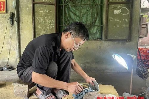 Người 'hồi sinh' cổ vật