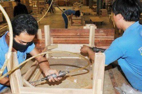 Gỗ Trường Thành thoát lỗ bán niên 2025 nhờ bán công ty thành viên