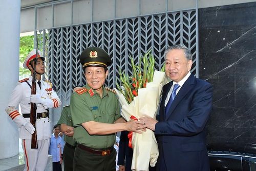 Tổng Bí thư Tô Lâm gặp mặt các gương điển hình dự Đại hội Thi đua 'Vì an ninh Tổ quốc' lần thứ IX