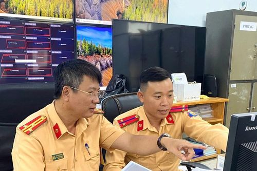 Gia Lai: Ô tô phóng hơn 100 km/h tại khu vực ngã tư quốc lộ