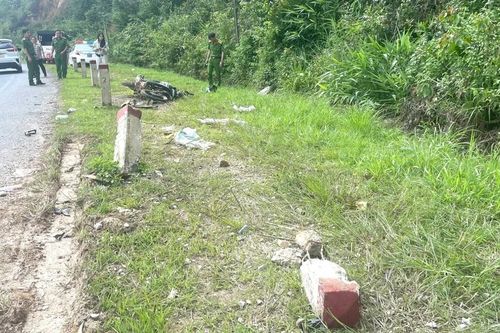 Tử vong vì tông vào cọc tiêu trên quốc lộ 19