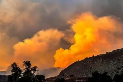 Cháy rừng lan nhanh, bang California (Mỹ) mở rộng lệnh sơ tán