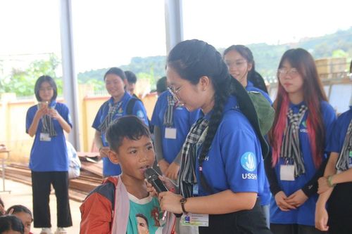 Mùa hè xanh, lan tỏa yêu thương đến vùng khó khăn