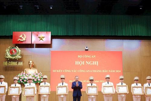 Công an Lâm Đồng - 'Vượt khó, bứt phá', khẳng định vị thế nòng cốt bảo vệ an ninh trật tự