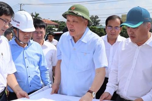 Phó Thủ tướng Thường trực Nguyễn Hòa Bình kiểm tra thực địa hai dự án lớn tại Đồng Nai