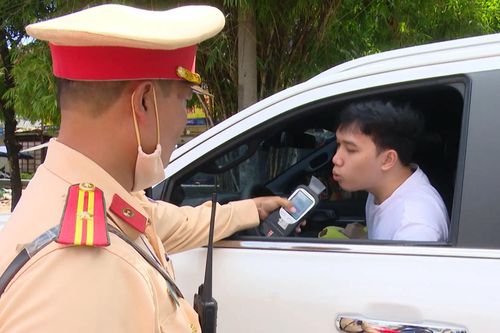 Hà Nội lập thêm chốt kiểm tra phòng ngừa TNGT
