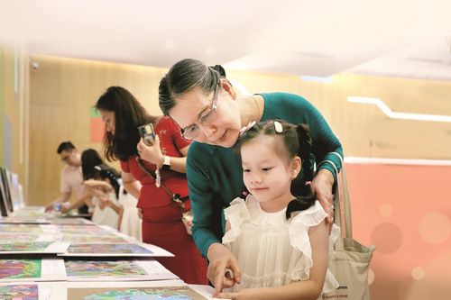 Thúc đẩy quyền trẻ em từ gia đình: Hành trình làm cha mẹ bằng kỷ luật tích cực