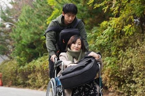 'Mang mẹ đi bỏ': Câu chuyện cảm động về tình mẫu tử