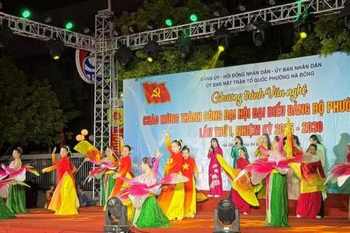 Phường Hà Đông tổ chức văn nghệ chào mừng thành công Đại hội Đảng bộ phường