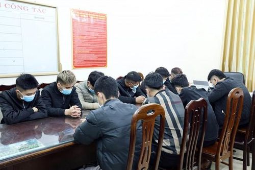 Những lời ân hận của phụ huynh có con trong nhóm thiếu niên vác kiếm 'choảng nhau'