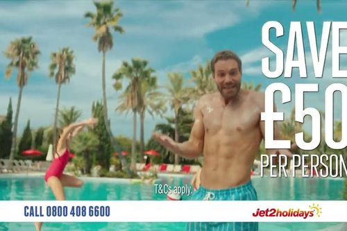 'Nothing beats a Jet2 Holiday' gây sốt toàn cầu