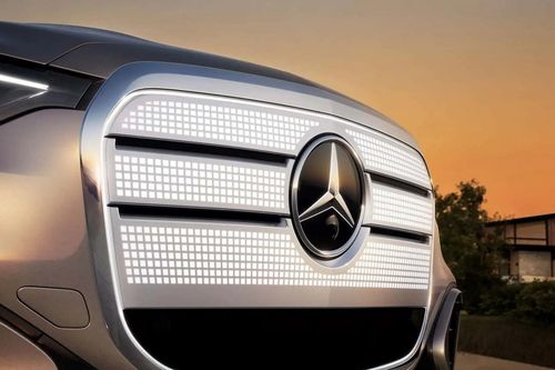 Mercedes GLC thuần điện có lưới tản nhiệt mới