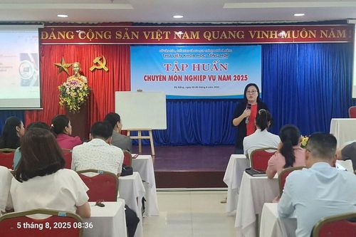 Khai mạc lớp tập huấn chuyên môn nghiệp vụ Thư viện năm 2025