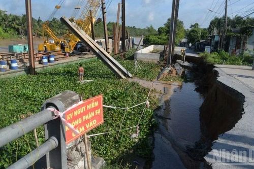 Đồng Tháp tập trung khắc phục điểm sạt lở gần trường học