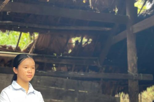 Câu chuyện xót xa của cô học trò nghèo không có tiền nhập học
