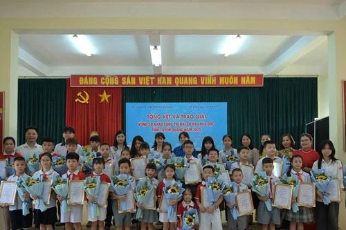 Khơi dậy khát vọng học tập từ cuộc thi Đại sứ văn hóa đọc ở Tuyên Quang