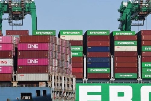 Kinh tế Mỹ 'bị thương', người dân 'lõm túi' do thuế quan; vì dầu Nga, ông Trump tiếp tục 'gọi tên' Ấn Độ