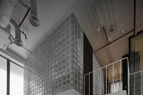 Giải pháp không gian ba chiều trong căn hộ thông tầng 66m2