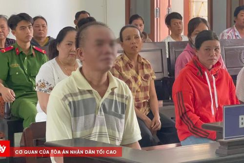 Mâu thuẫn trong cuộc sống, chồng đâm vợ cũ trọng thương