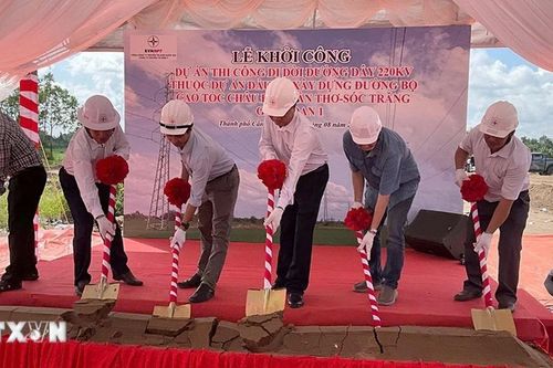Khởi công di dời đường dây 220kV phục vụ cao tốc Châu Đốc-Cần Thơ-Sóc Trăng