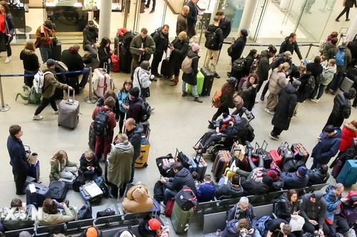 Eurostar nối lại hoạt động sau sự cố điện nghiêm trọng tại Pháp