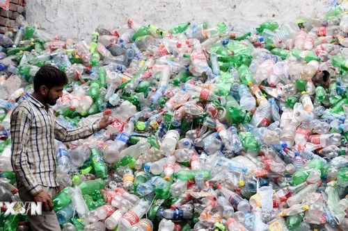 LHQ cảnh báo khủng hoảng nhựa toàn cầu, kêu gọi hành động khẩn cấp