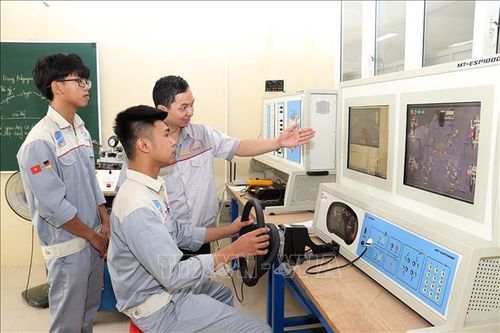 Cơ khí Việt 'khát' nhân lực làm chủ cuộc chơi