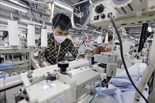Giảm lãi suất cho vay, hỗ trợ tăng trưởng kinh tế