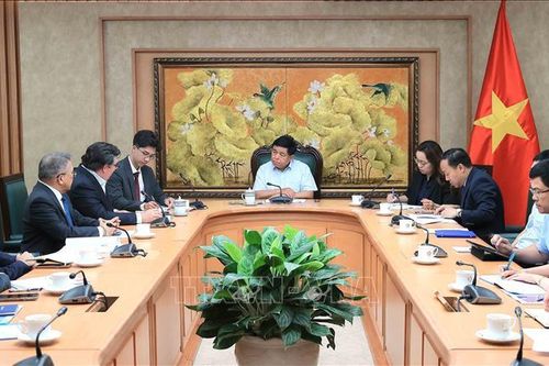 Phó Thủ tướng Nguyễn Chí Dũng: Aboitiz Power sớm chuyển hóa các ý tưởng đầu tư năng lượng thành dự án cụ thể