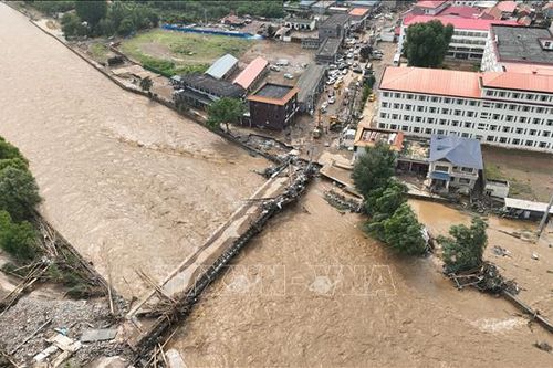 Trung Quốc ban bố cảnh báo đỏ với nguy cơ lũ quét