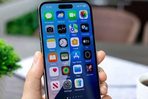 Apple phát triển công cụ trả lời mới để cải thiện Siri