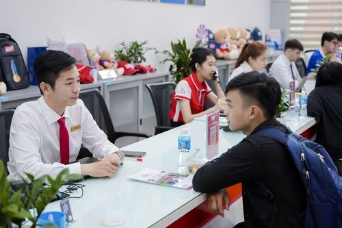 Xét học bạ vào UEF: chọn trường yêu thích, nhận ưu đãi và ổn định học phí toàn khóa