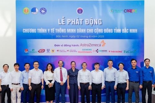 Khởi động chương trình 'Tiếp cận Y tế toàn diện – Vì một Việt Nam khỏe mạnh hơn năm 2025'