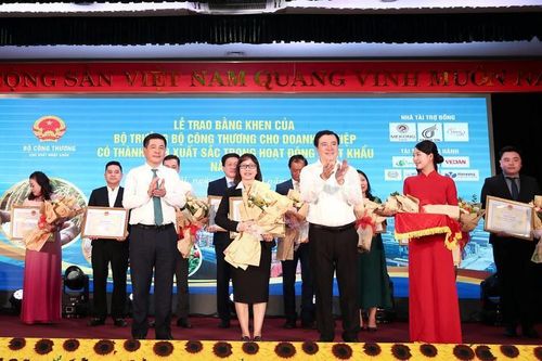Vedan được Bộ Công Thương trao bằng khen vì thành tích nổi bật trong hoạt động xuất khẩu