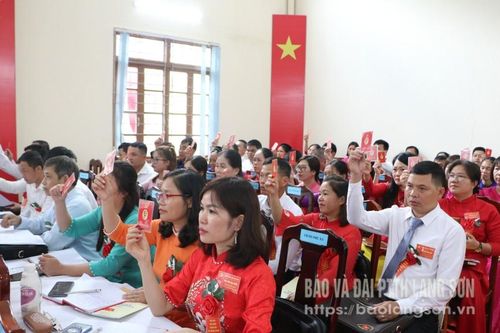 Thi đua cho ngày hội lớn