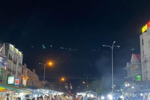 Trải nghiệm văn hóa ẩm thực tại chợ đêm Cổ Thạch