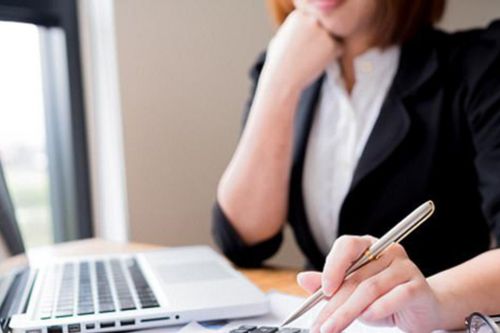 Lao động hợp đồng có áp dụng thang bảng lương Nghị định 204?
