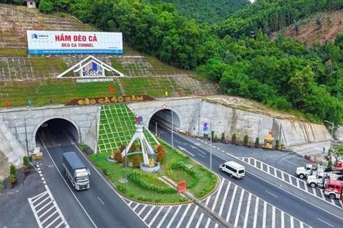 Doanh nghiệp giao thông chuyển giao công nghệ thi công hầm, hợp lực làm dự án lớn
