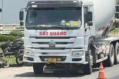 Va chạm xe bồn trên QL1, người đàn ông điều khiển xe kéo tử vong